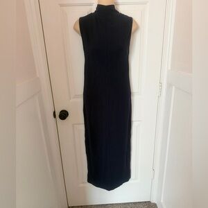 Brand new Ann Taylor sleeveless sweater dress.  Size medium.  Navy
